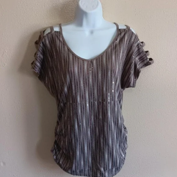 Sold - Picture 2 of 9